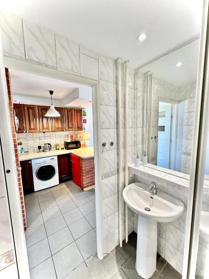 Apartment Super White 2x Metro Scisle Centrum Wifi 300 Mbs New Warsaw